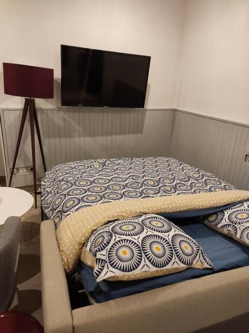 Bordeaux : grand studio cosy avec cour privative Extérieur photo